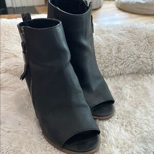 Circus by Sam Edelman Black Ankle Booties